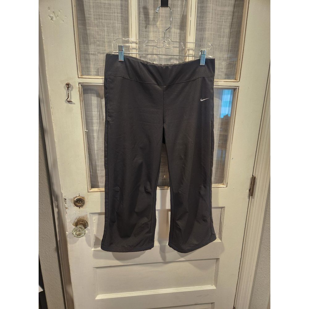 Nike‎ Black Cropped Pull On Pants Women's Size Small